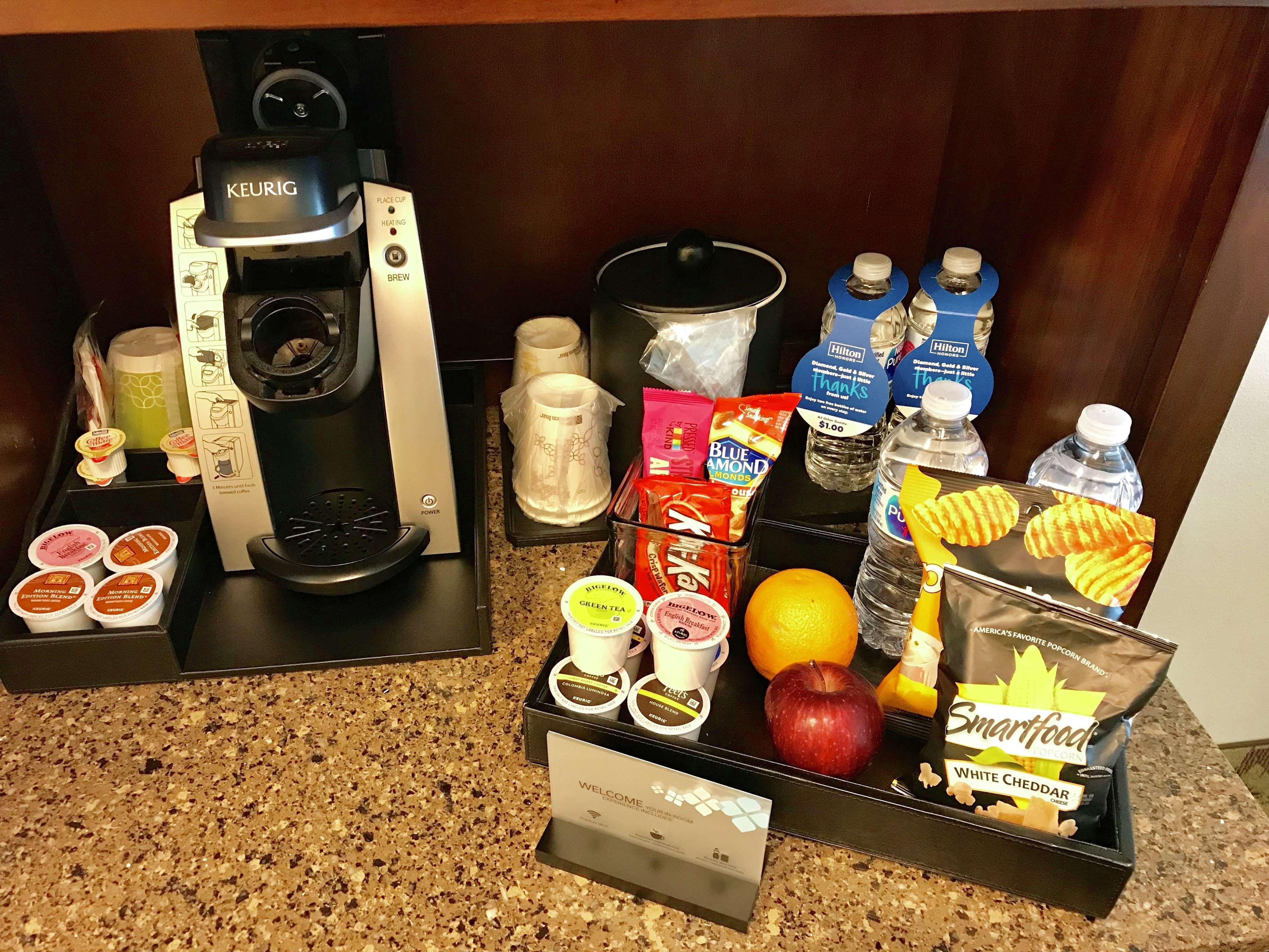 Hilton Garden Inn Portland Lake Oswego Extérieur photo