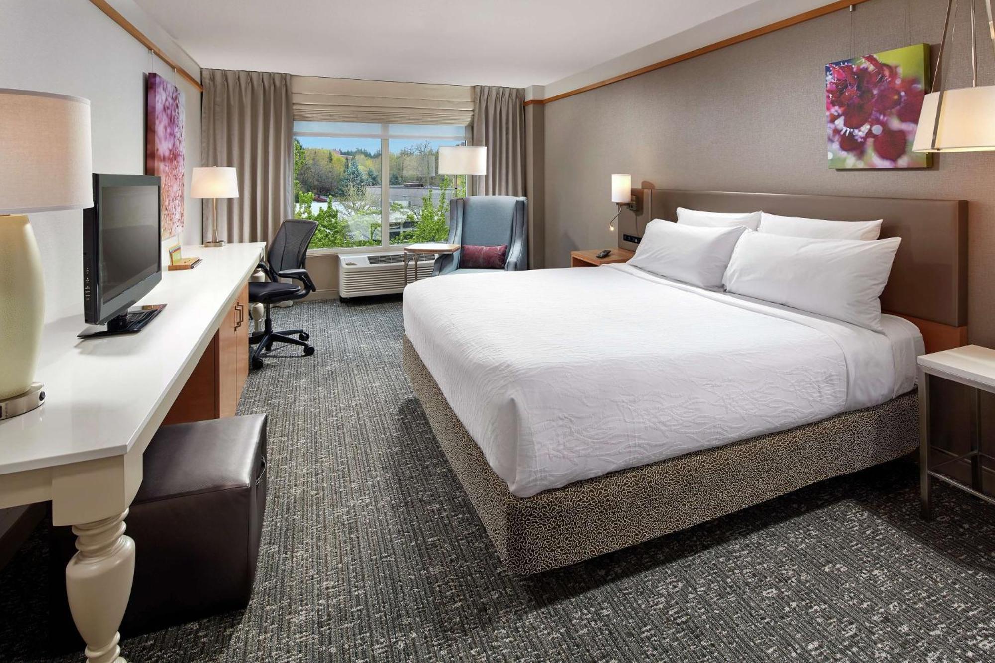 Hilton Garden Inn Portland Lake Oswego Extérieur photo