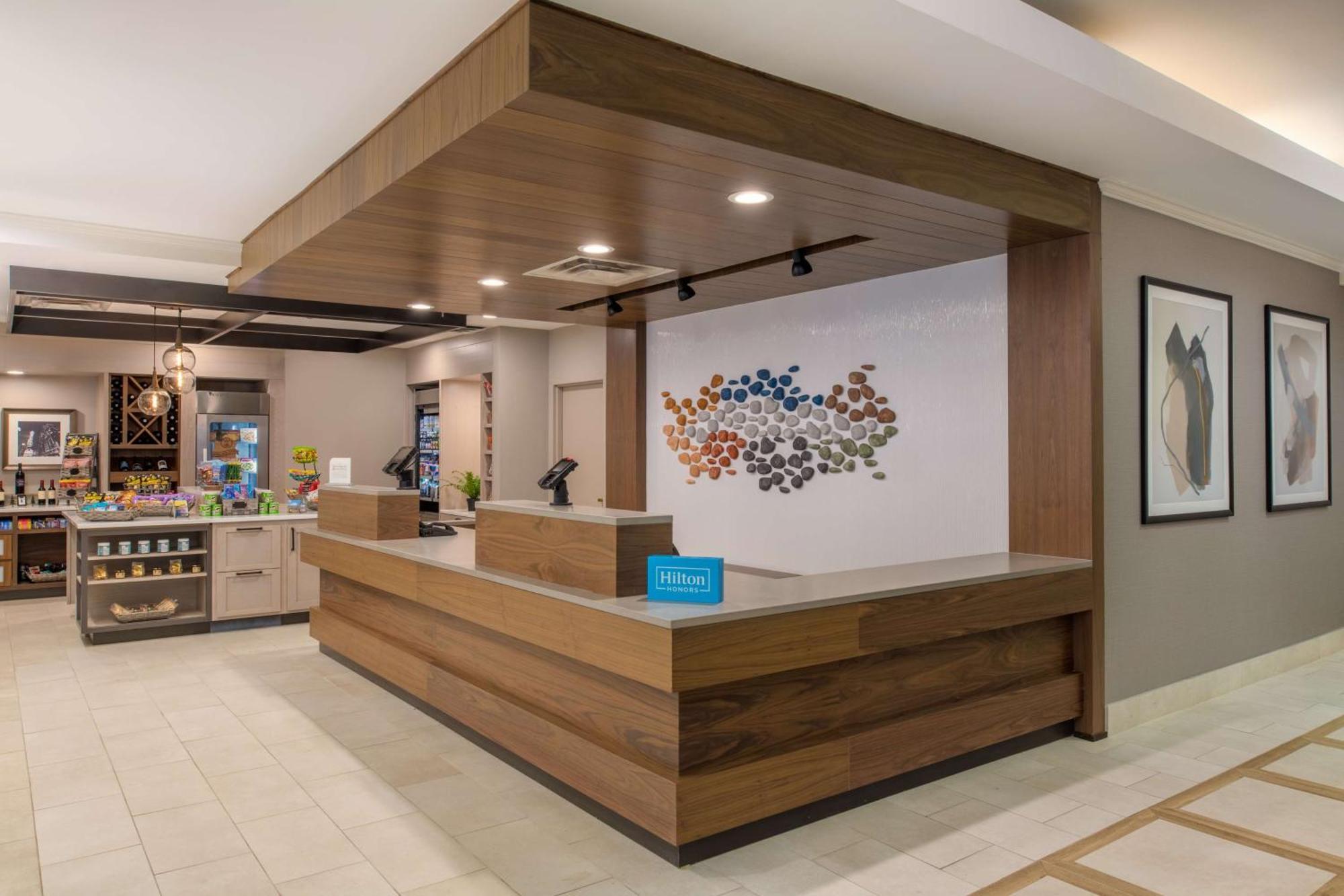 Hilton Garden Inn Portland Lake Oswego Extérieur photo