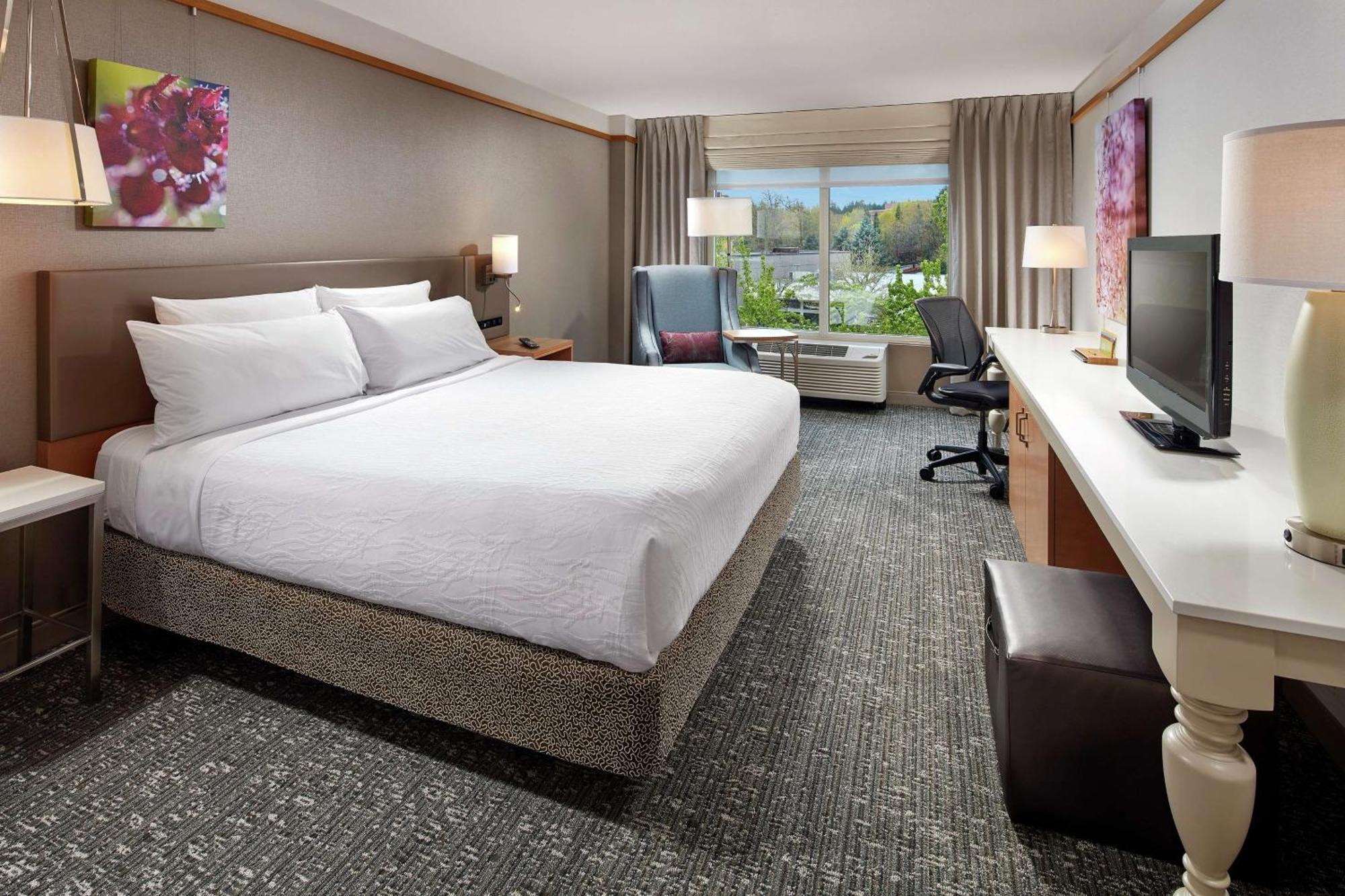 Hilton Garden Inn Portland Lake Oswego Extérieur photo