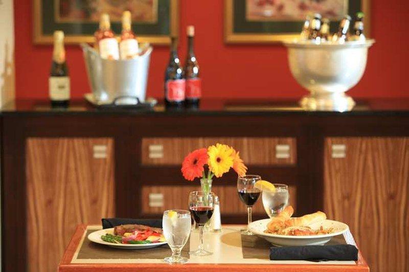Hilton Garden Inn Portland Lake Oswego Extérieur photo