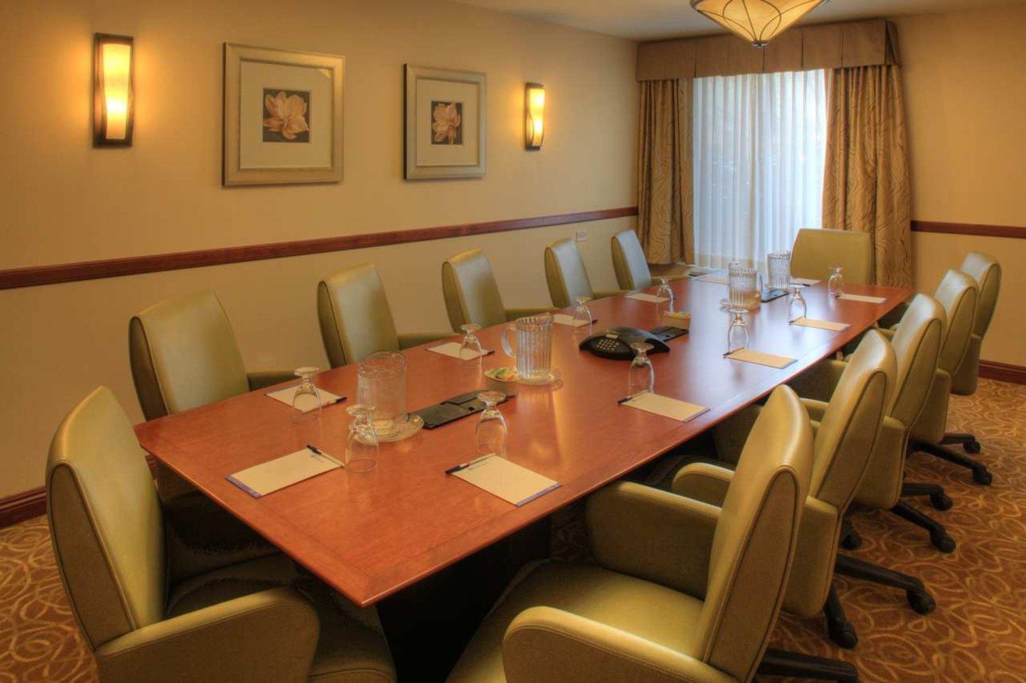 Hilton Garden Inn Portland Lake Oswego Extérieur photo