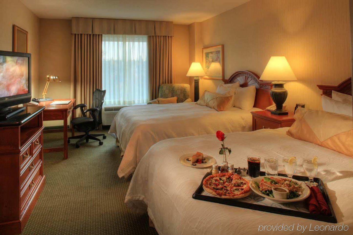 Hilton Garden Inn Portland Lake Oswego Extérieur photo